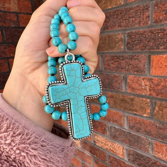 Turquoise Natural Stone Beads Bohemian Western Cross Necklace - Picture 11 of 12